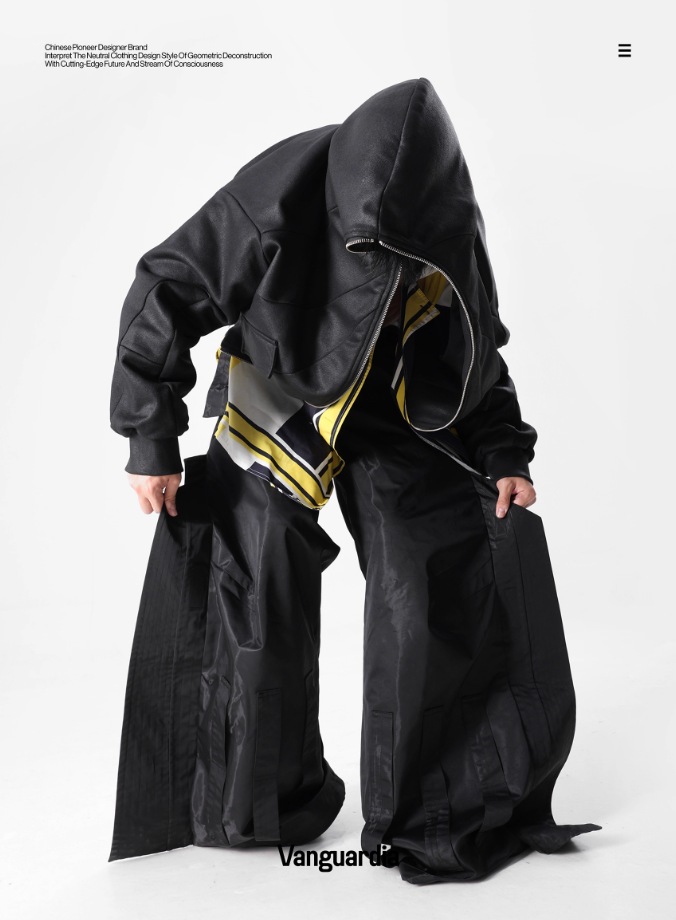 Vanguardia black loose short wide hooded cotton jacket