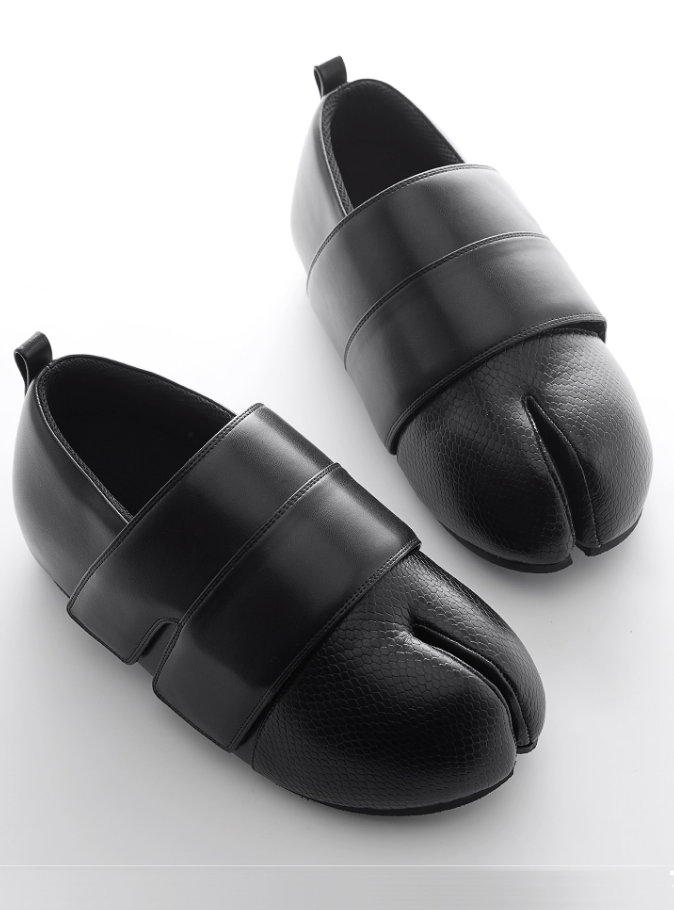 54A0×musaafeer Dream Tapir Split Toe Shoes
