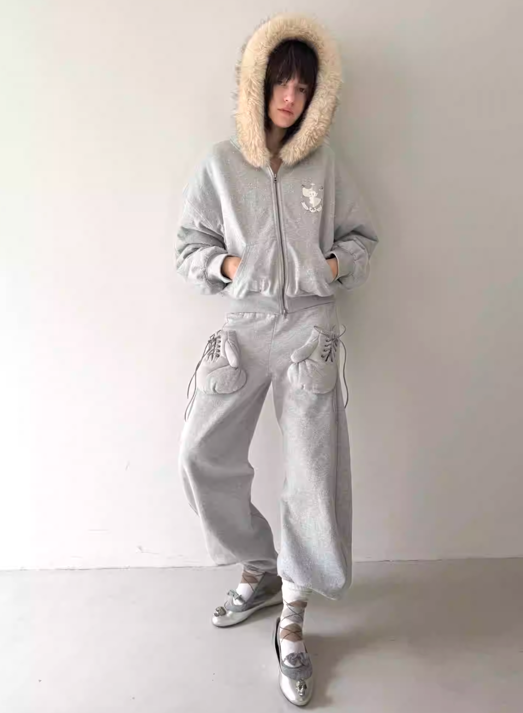 Nodress  Fur-lined Fleece-trimmed Warm Sweatshirt  Fleece Lining and Loose Fit Sweatpants