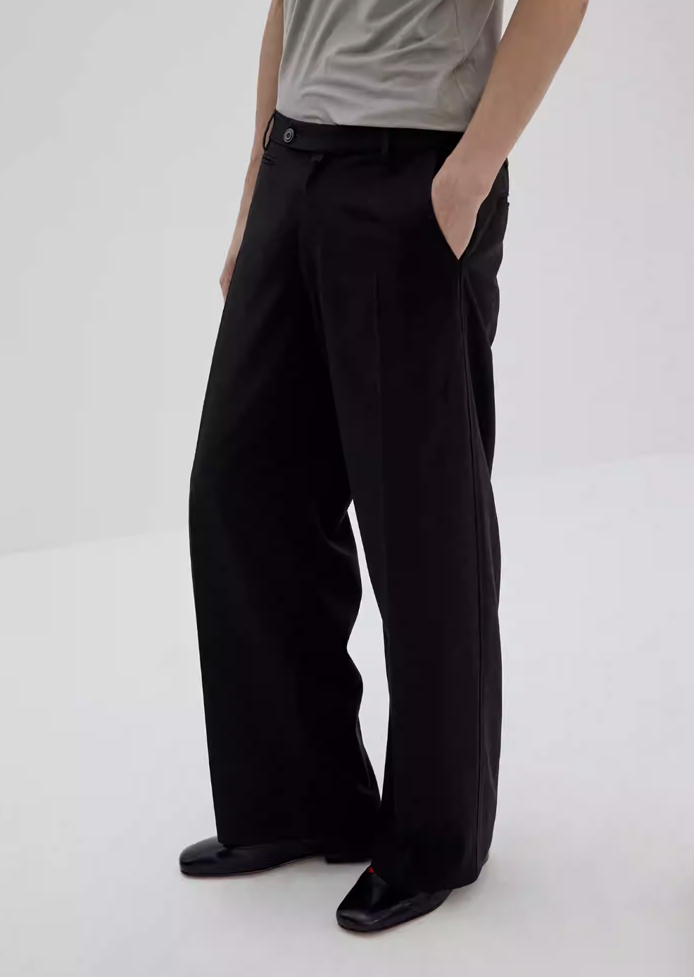 Simple Project Sickle Trousers