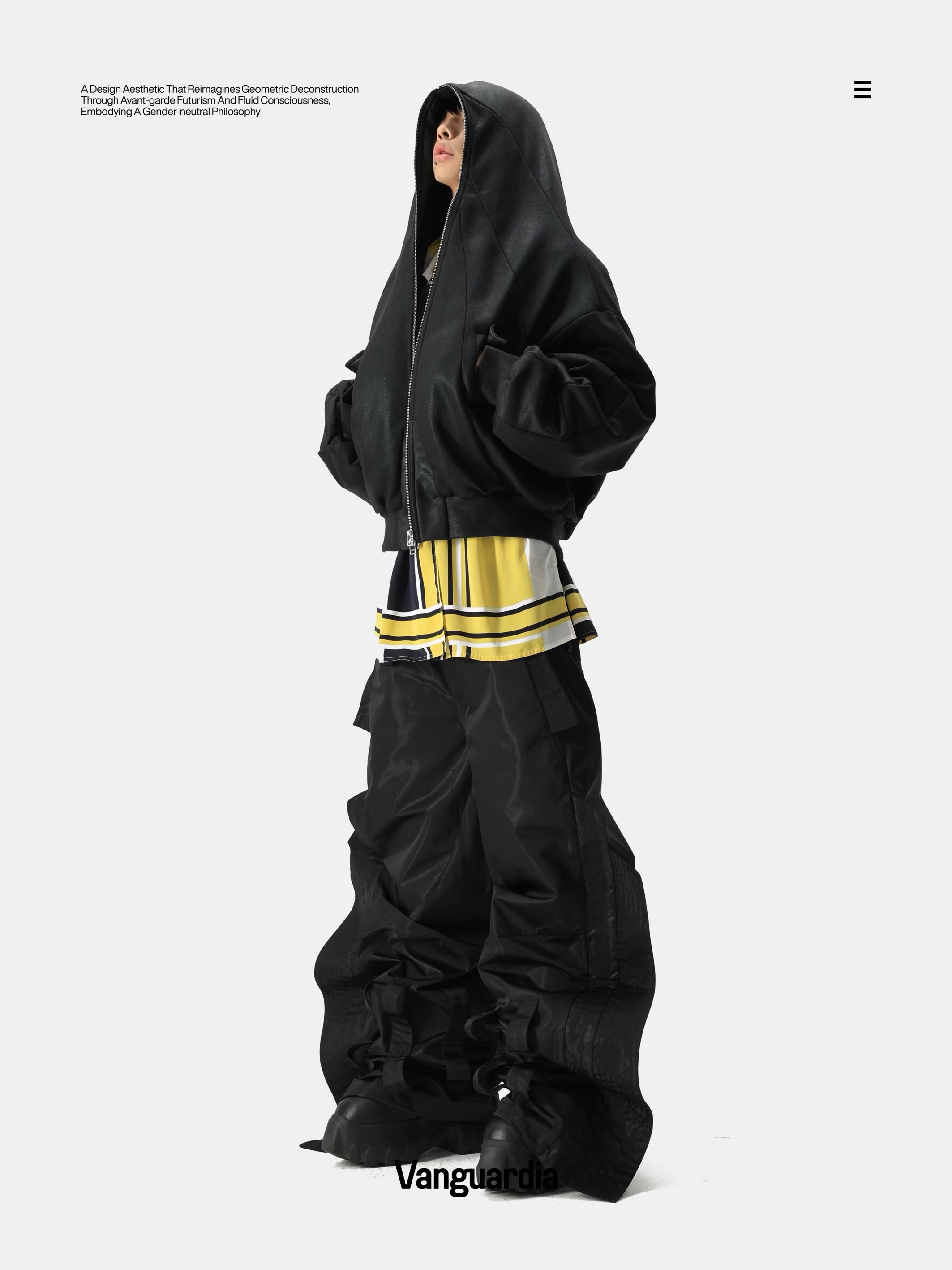 Vanguardia black loose short wide hooded cotton jacket