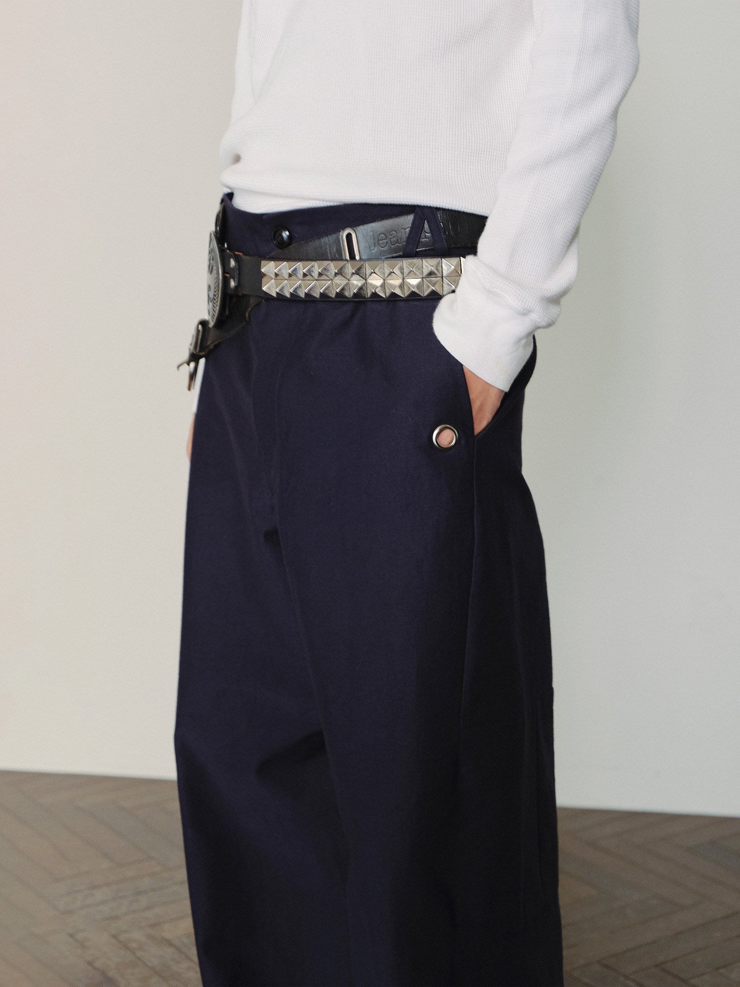 Sairenssei Metal-Accented Grommet Detail Pants