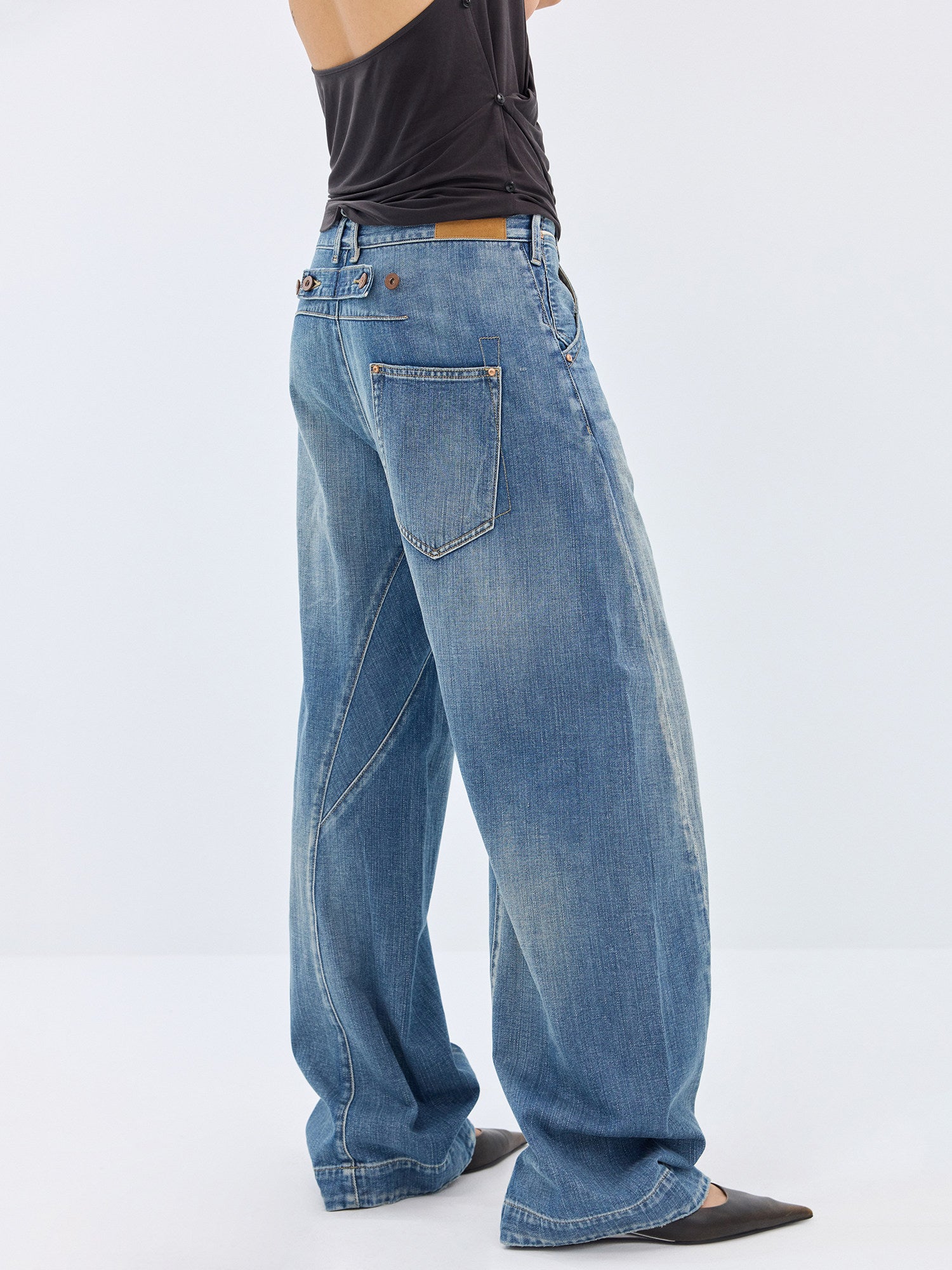 Simple Project Engineered Jeans
