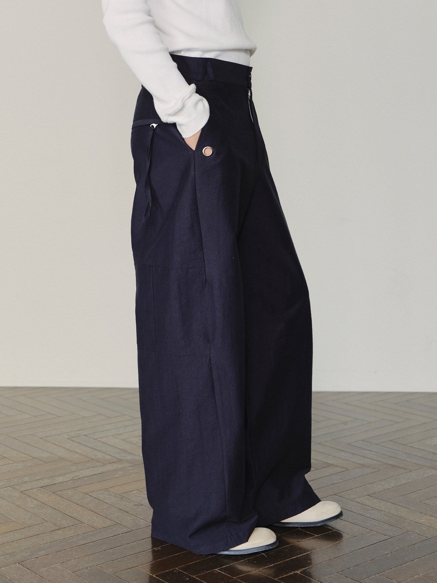 Sairenssei Metal-Accented Grommet Detail Pants