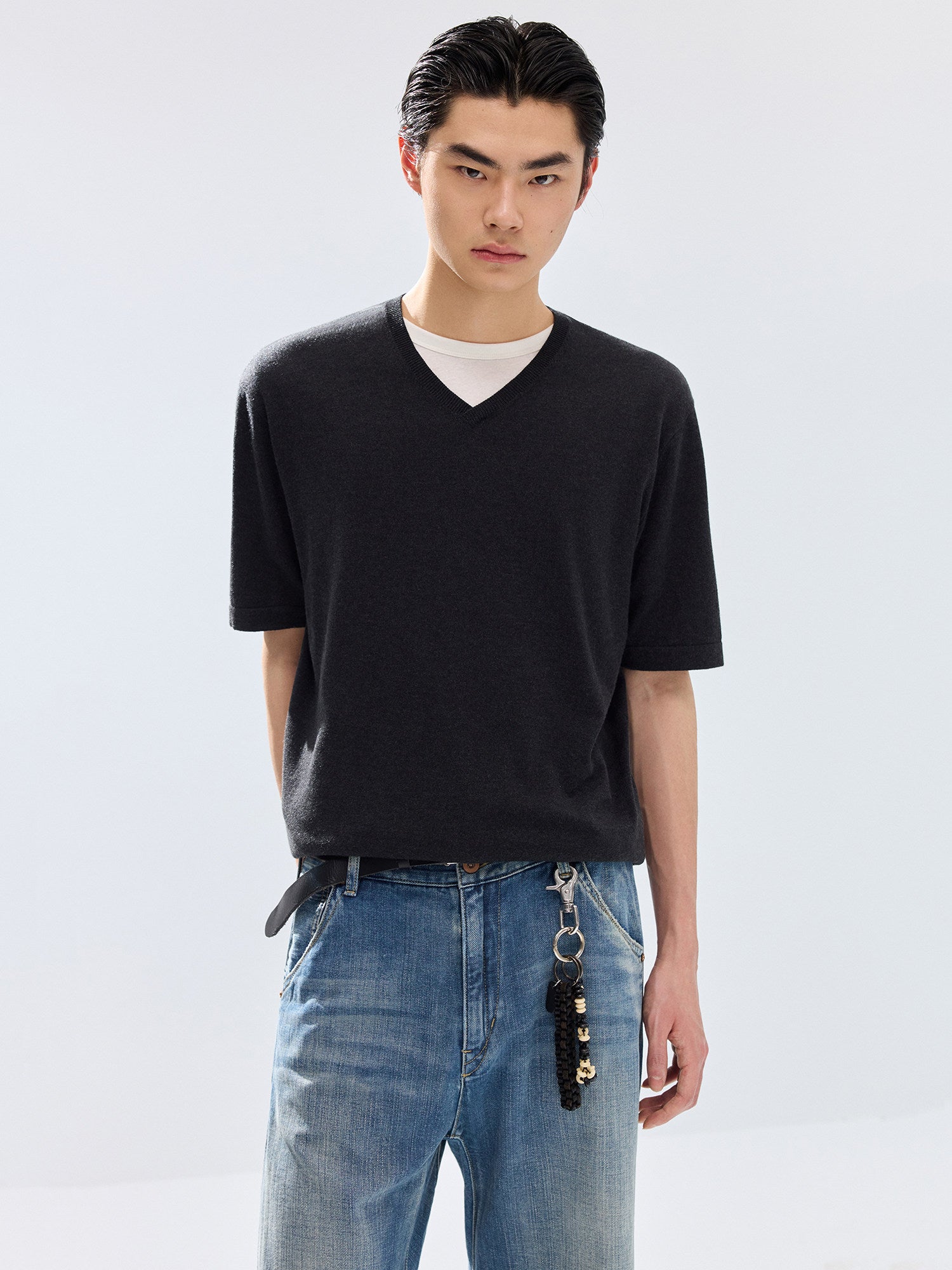 Simple Project V-neck T-shirt