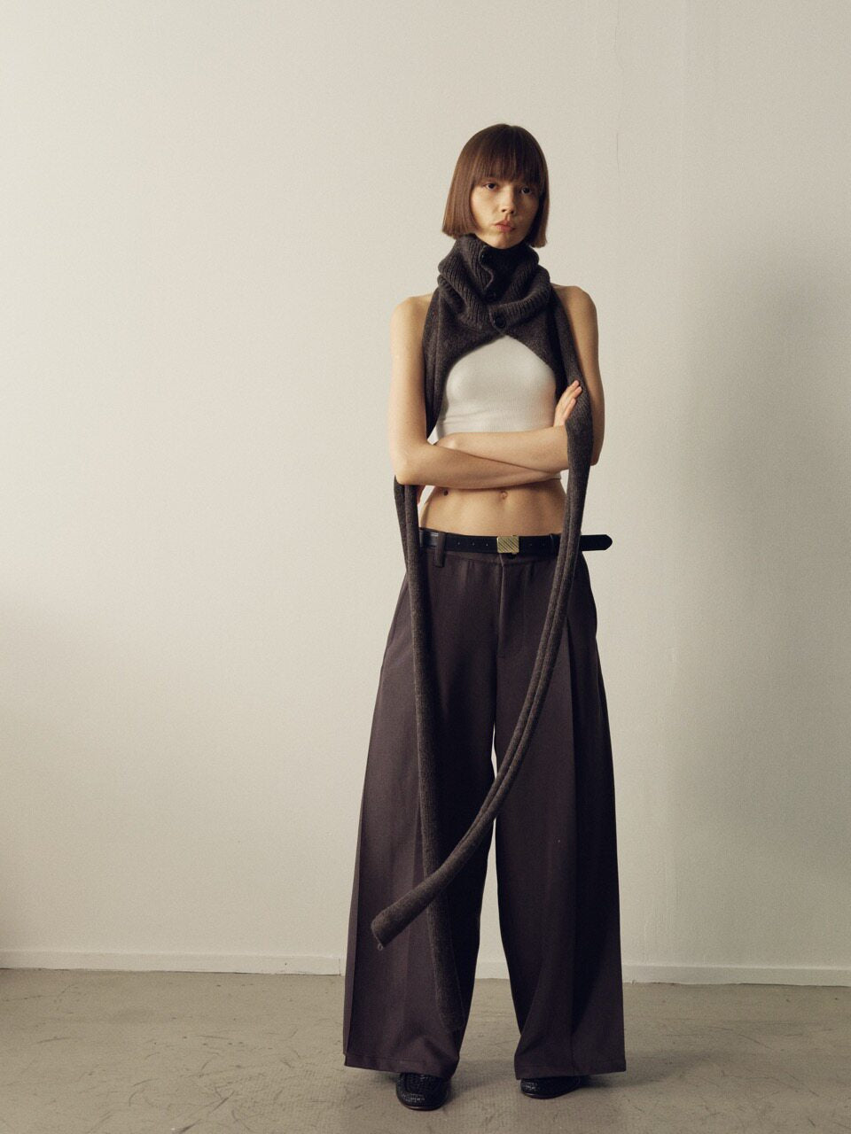 THE PROUDER dark grey organ pleated wide-leg trousers