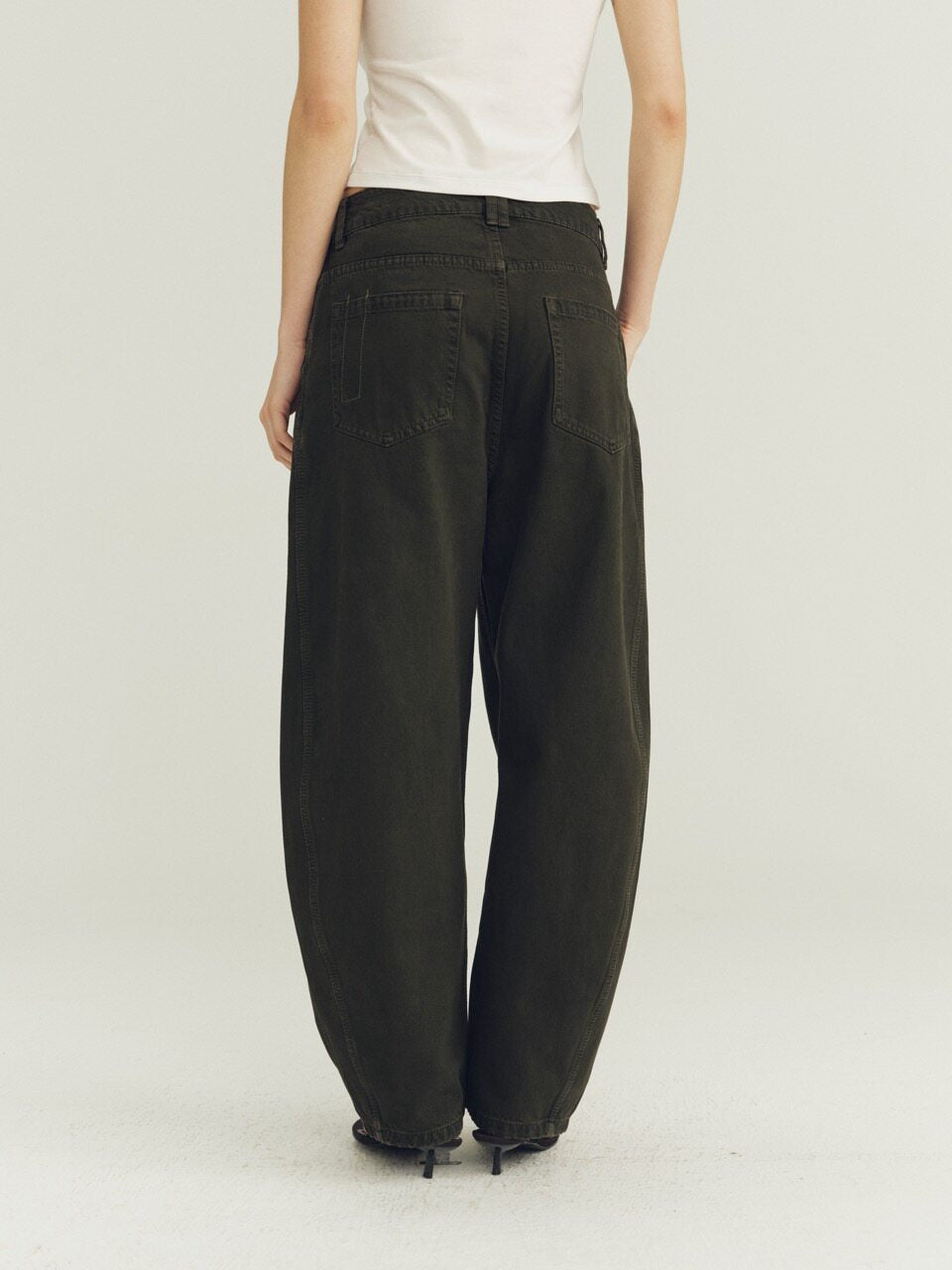 THE PROUDER long-staple cotton army green scimitar layered jeans