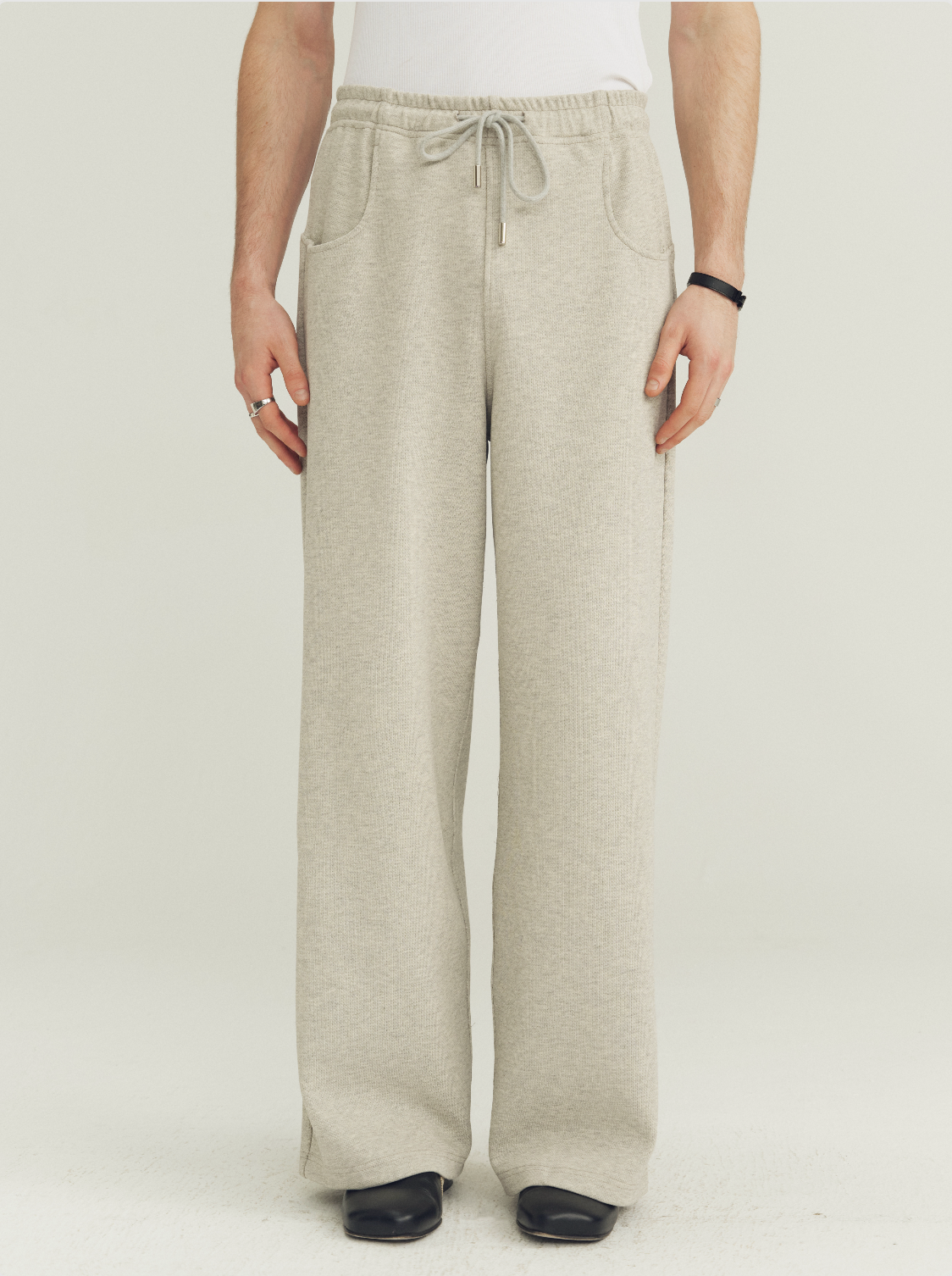 THE PROUDER Curved Pocket Cut Functional Knit Pants